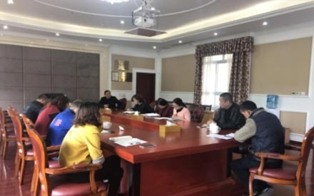 查找自身不足  促進(jìn)團(tuán)隊協(xié)作——森普公司中層干部的民主生活會